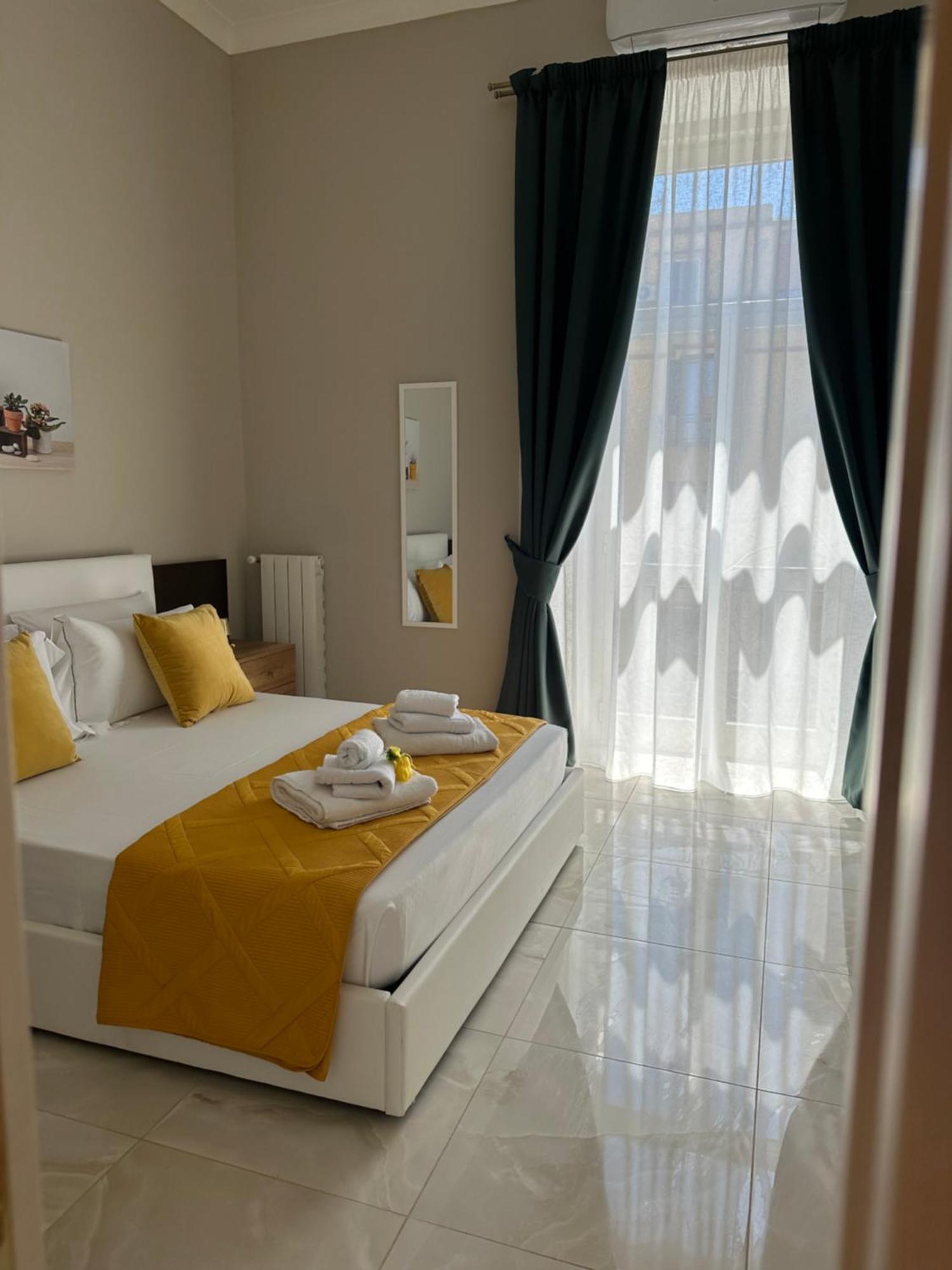 Enjoy Napoli - Exclusive Apartment Esterno foto